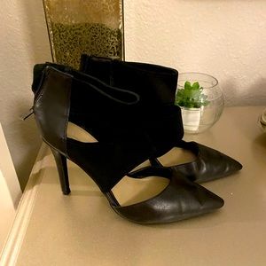 Jessica Simpson Black Pump